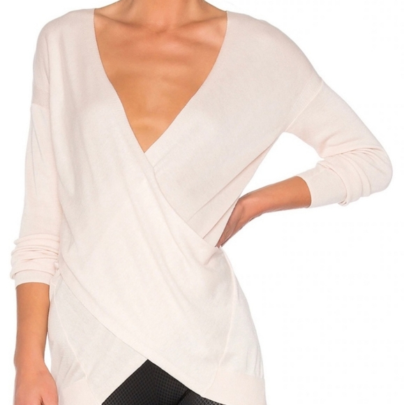 🆕️ VIMMIA Reversible Choker sweater - Picture 9 of 9